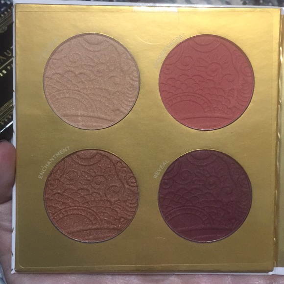 Put - Midnight Masquerade Face Palette - Picture 4 of 5